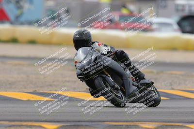 media/Jan-15-2023-SoCal Trackdays (Sun) [[c1237a034a]]/Turn 2 Set 2 (1155am)/